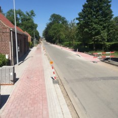 Aanleggen van fietspaden Douvieweg te Poperinge